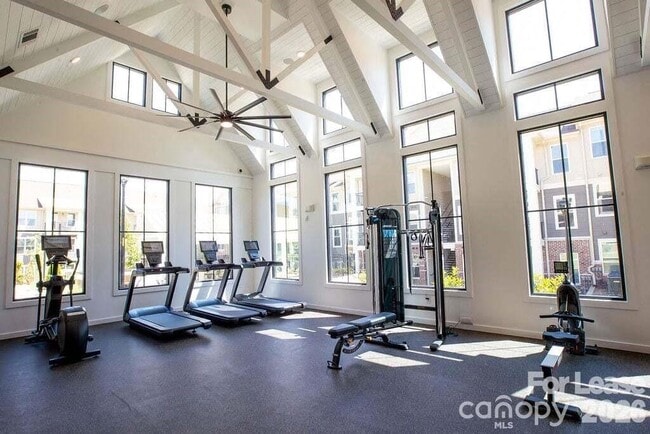 Building Photo - 102 Kennedy Rdg Wy