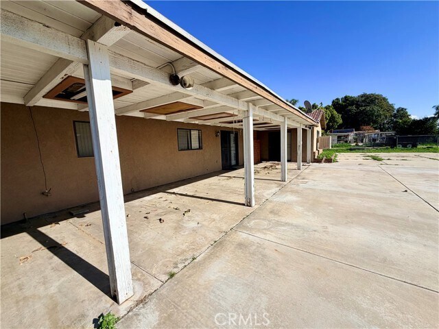 Building Photo - 15939 Tyrol Dr