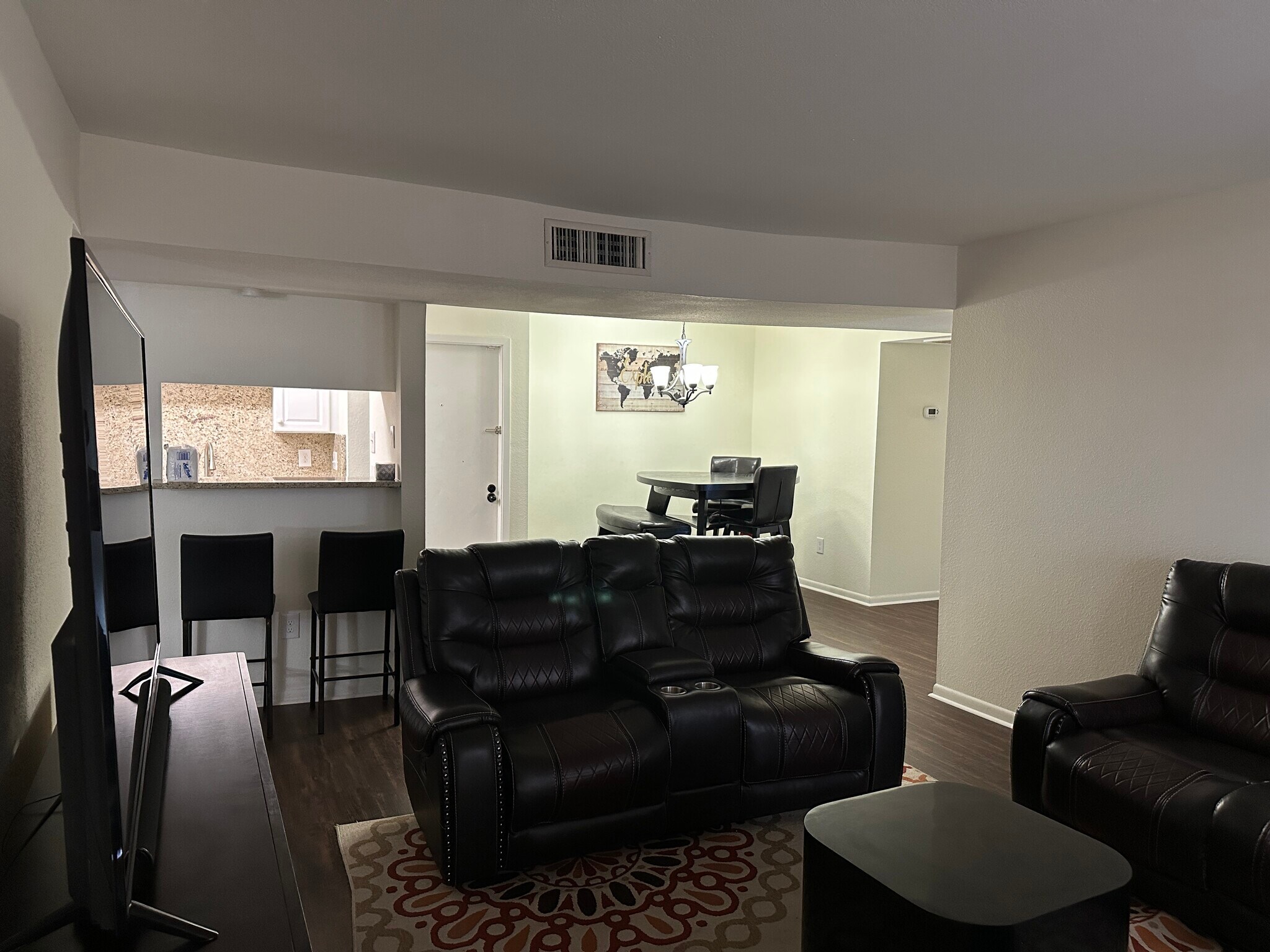Building Photo - 8523 Hearth Dr