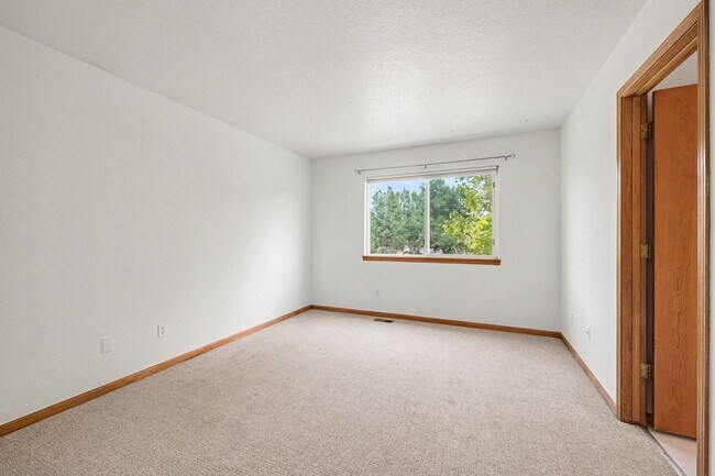 Building Photo - 2224 Water Blossom Ln