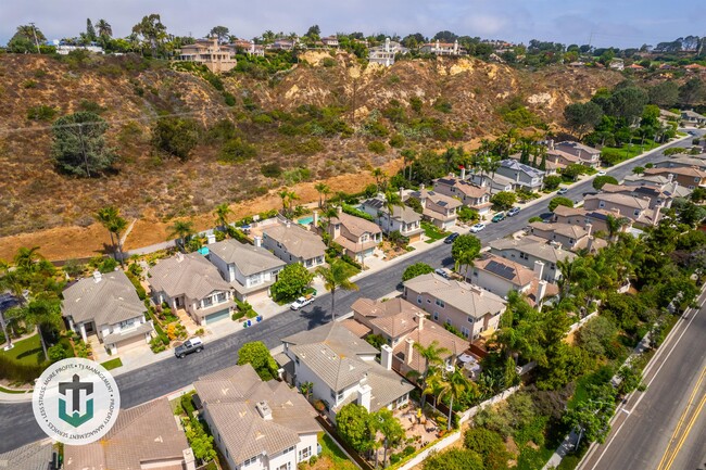 Building Photo - 15804 Caminito Cantaras