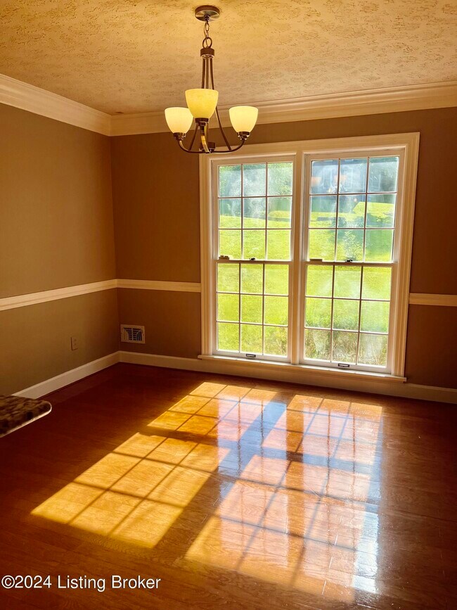 Building Photo - 4612 Deepwood Ct