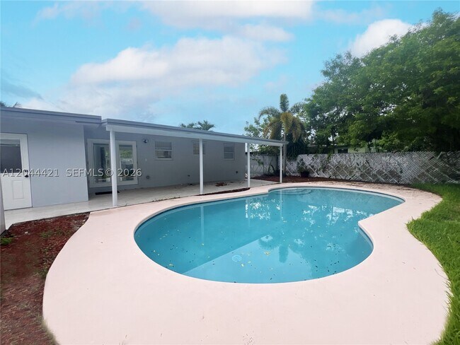 Building Photo - 2679 NW 57th Terrace