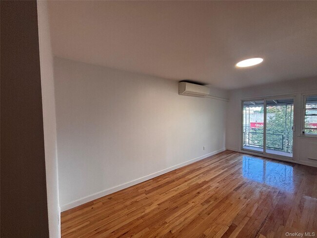 Building Photo - 71-34 Kissena Blvd
