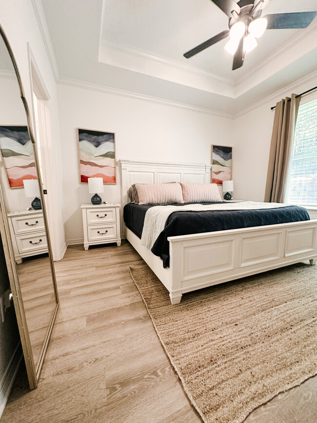 Master King Bedroom - 8508 Lakeway Dr