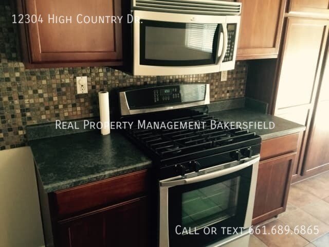 Building Photo - 12304 High Country Dr