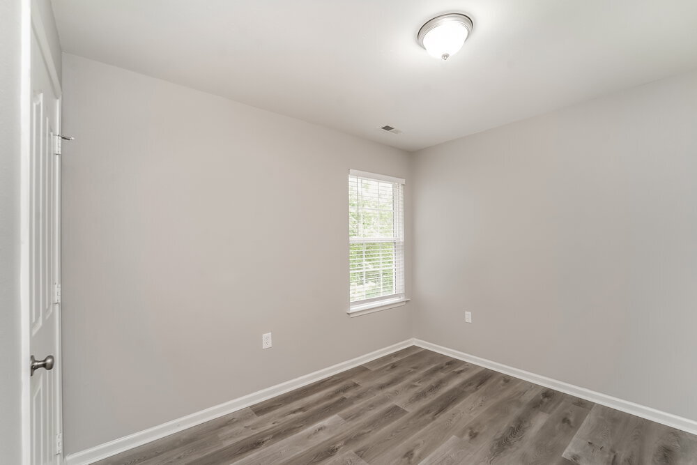 Building Photo - 5122 Grays Ridge Dr