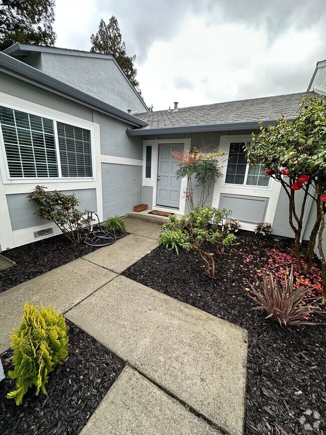Building Photo - 2 Bed 2 Bath W/ 2 Car Garage In Bancroft V...