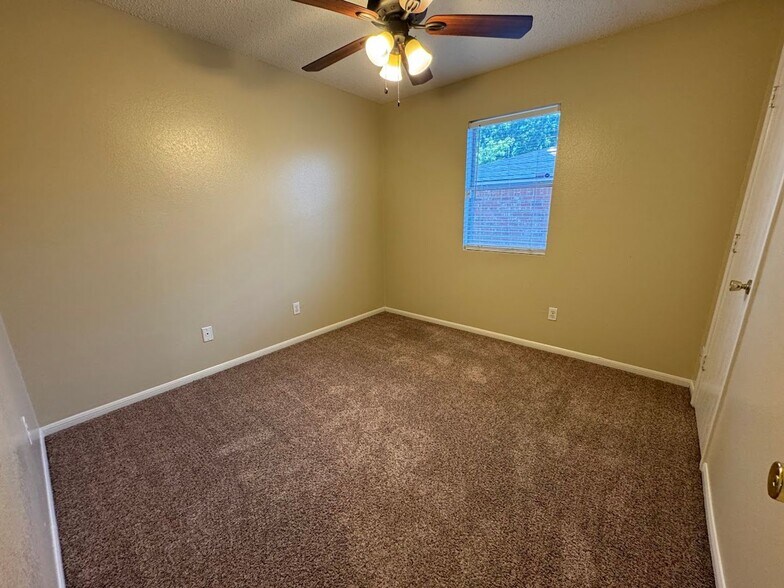 Building Photo - 4304 Sand Dollar Dr