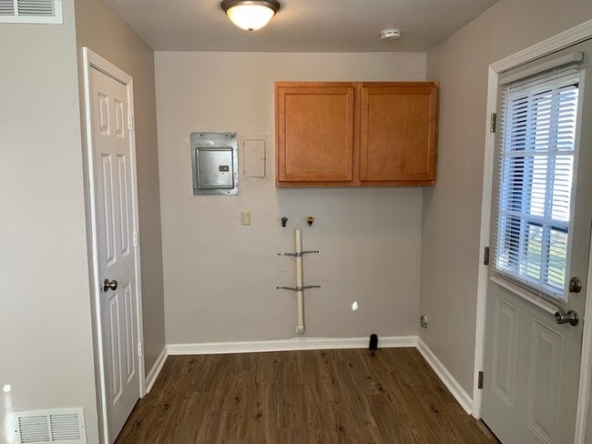 Building Photo - Gorgeous Ranch Home in Lawrence Township