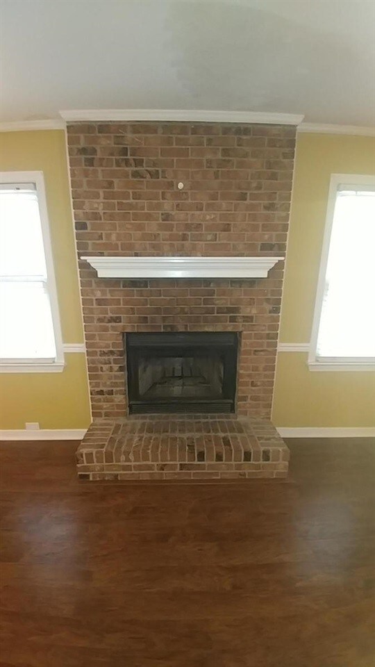 Building Photo - 122 Amberwood Dr