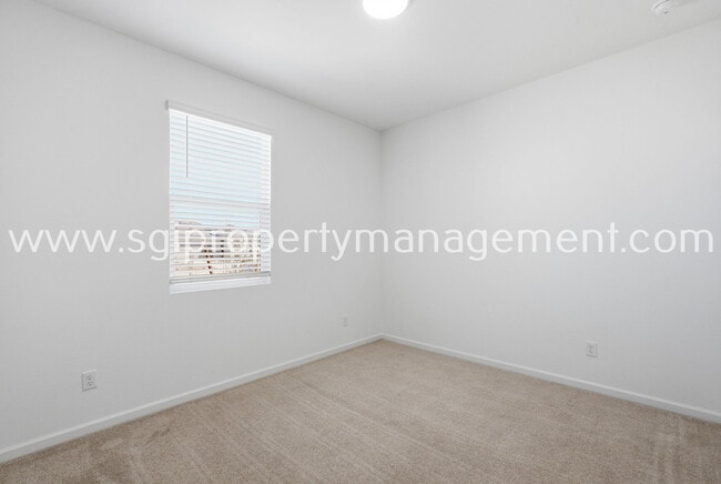 Building Photo - 25489 W Fraktur Rd