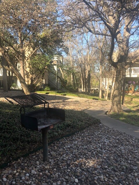 Bbq pits - 2450 Wickersham Ln