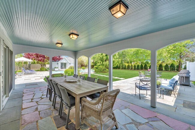 Building Photo - 35 Toylsome Ln