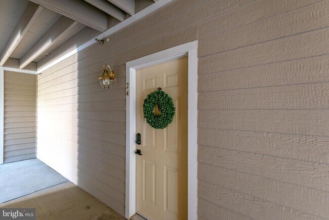 Building Photo - 14300 Grape Holly Grove