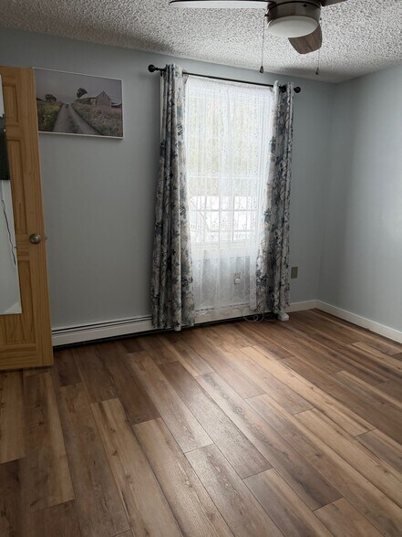 Building Photo - 86 Bragdon Rd