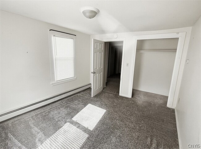 Building Photo - 24 W Main St