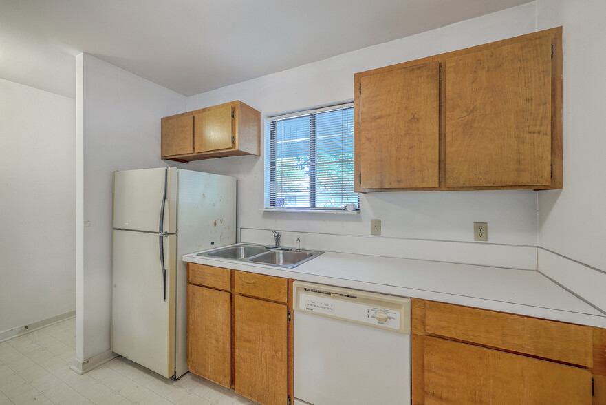 Building Photo - 2736 Jobee Dr