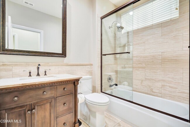 Building Photo - 3044 Ferncrest Pl
