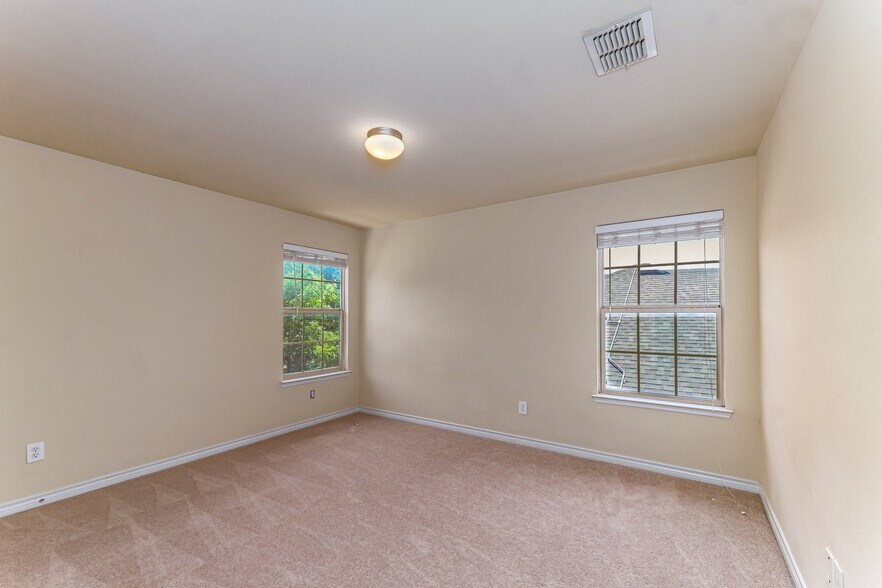 Building Photo - 5946 Harbor Glen Dr