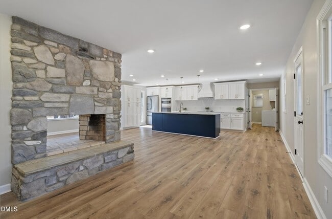 Building Photo - 240 Forestwood Park Rd