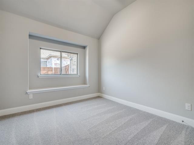 Building Photo - 512 Redbud Dr