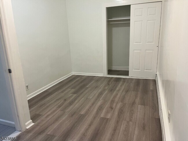 Building Photo - 279 Belmont Ave