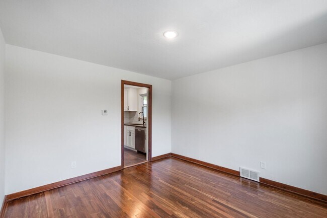 Building Photo - 5746 Poketa Rd