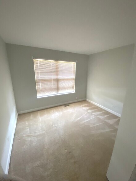 Building Photo - 1132 Coldspring Rd