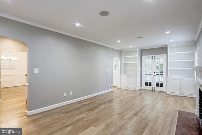 Building Photo - 1626 Kalmia Rd NW