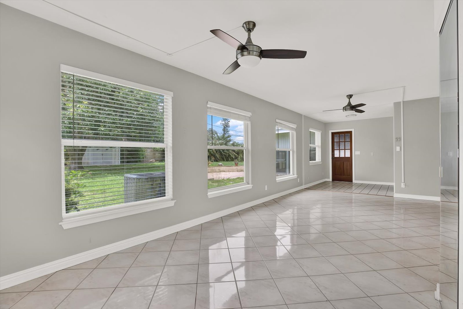 Building Photo - 10711 Seminole Dr N