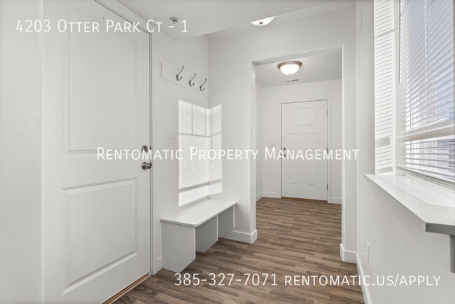 Building Photo - 4203 Otter Park Ct