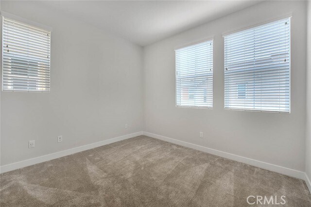 Building Photo - 6 Crown Point Dr