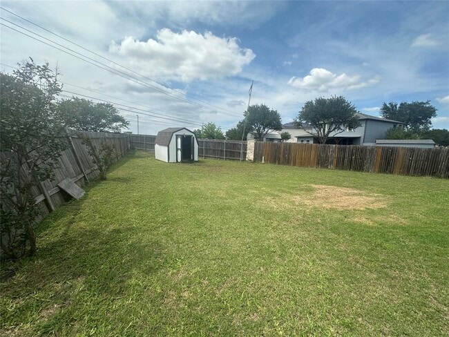 Building Photo - 12700 Quirin Dr