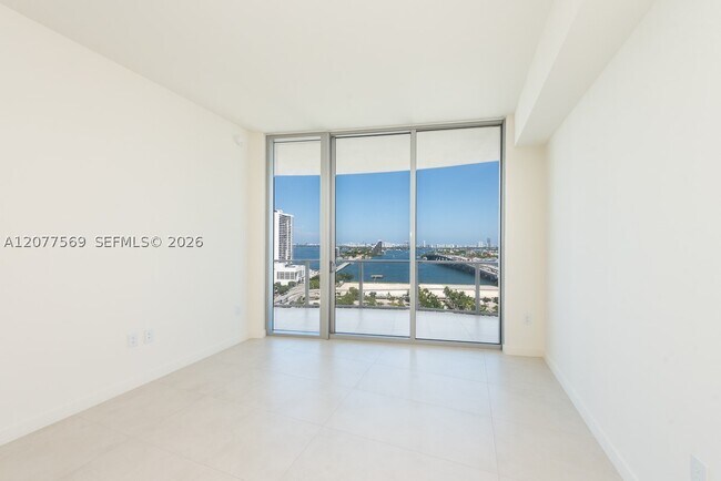 Building Photo - 1400 Biscayne Blvd