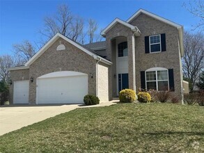 Building Photo - 116 Forest Oaks Dr