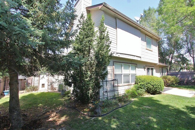 Building Photo - 11265 W Red Maple Dr