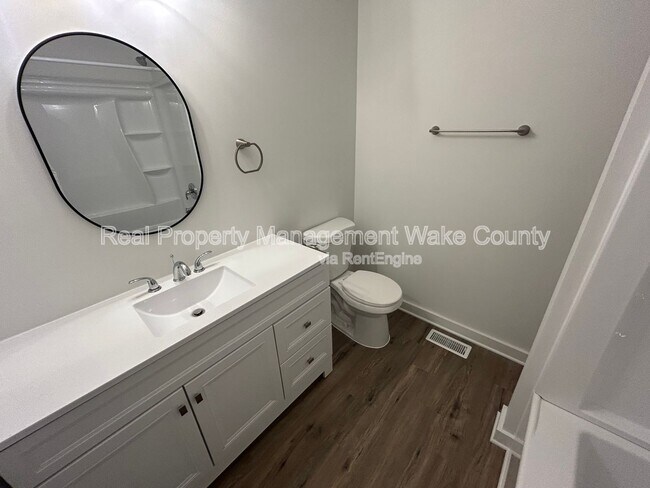 Building Photo - 2325 Quartz Ct