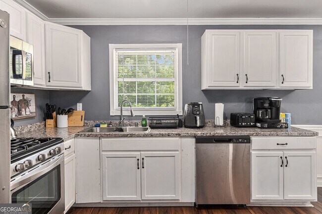 Building Photo - 2958 Holcomb Ct