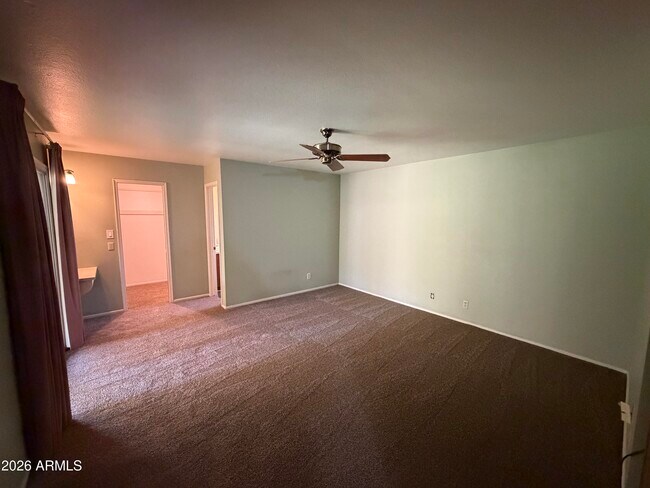 Building Photo - 1536 E Gemini Dr