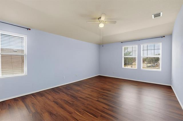 Building Photo - 621 Berry Tr