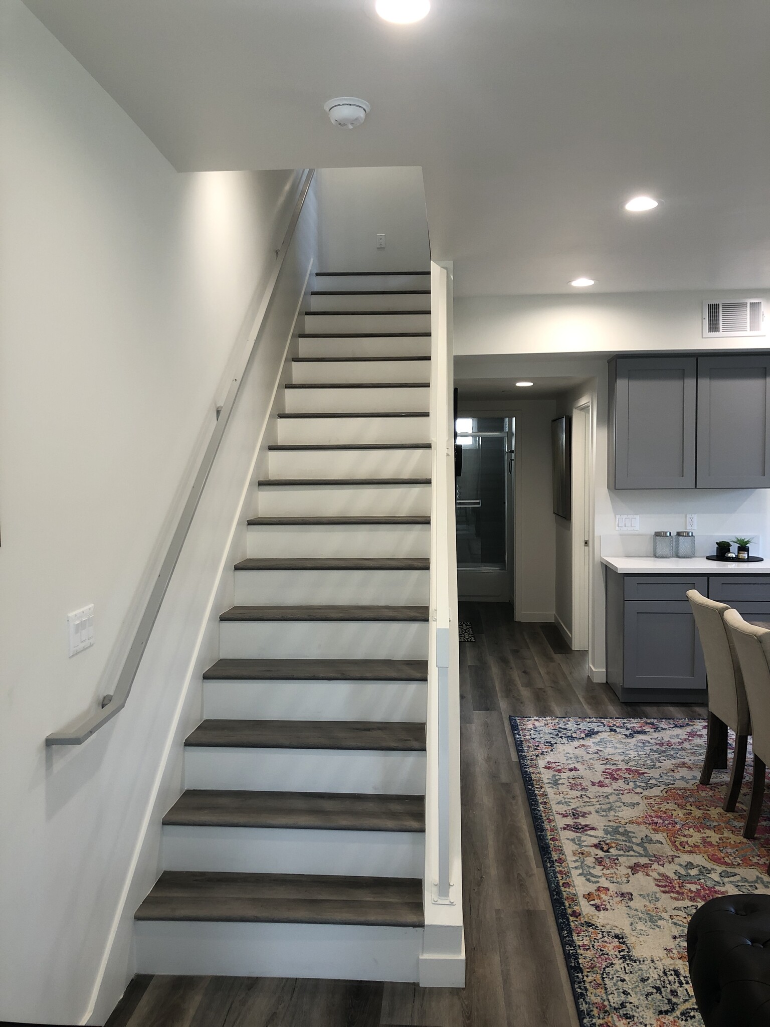 Stairway to 3rd floor - 2625 Somerset Dr