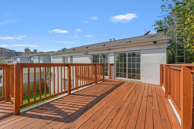 Building Photo - 5416 Winton St
