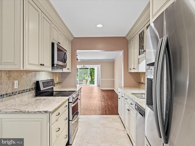 Building Photo - 24345 Widgeon Pl