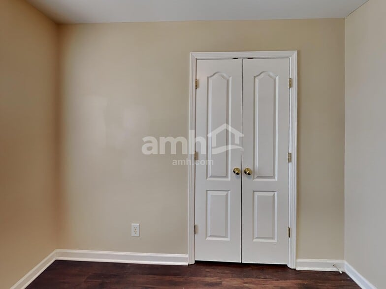Building Photo - 1442 Saddle Brk