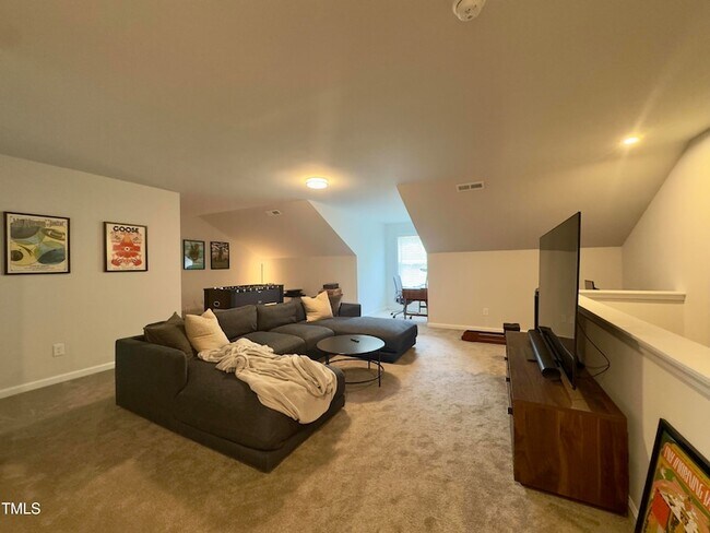 Building Photo - 276 Shingle Oak Rd