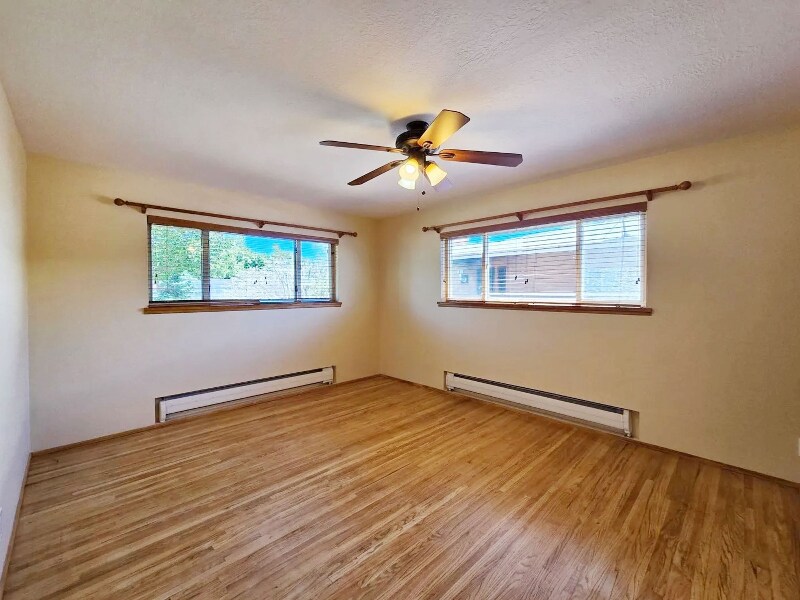 Building Photo - 512 Camino Solano