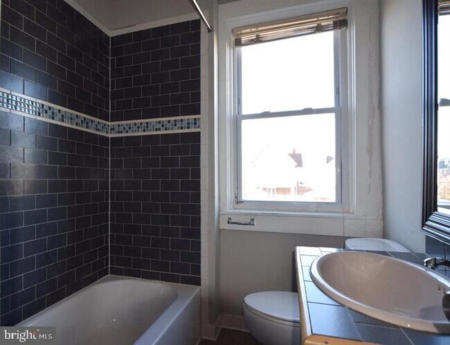 Building Photo - 537 Wildwood Pkwy