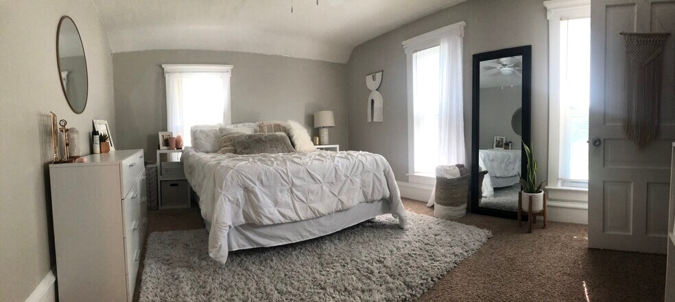 Bedroom #1 - 514 Walnut St