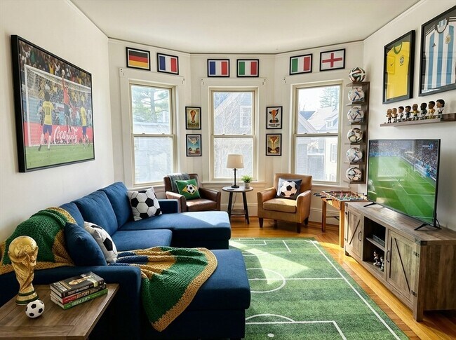 Building Photo - 13-15 Timothy Ave